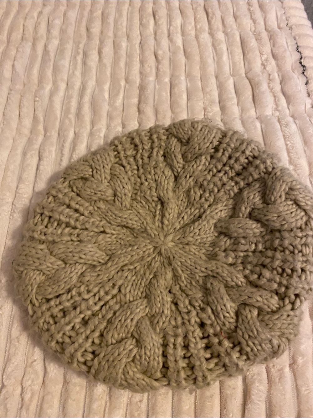Chunky Cable Knit Beret in Light Taupe